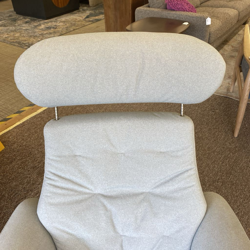 Sardinata Dove Grey Accent Chair U ACCENT CHAIRS