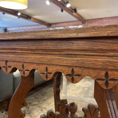Turnwood Leg w/ Center Cross Hatch Side Table