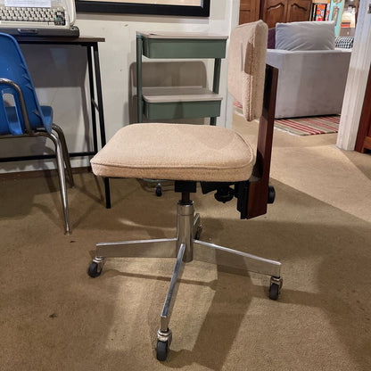 MC Beige Cloth/Walnut Back Upholstered Rolling Office Chair