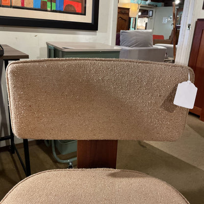 MC Beige Cloth/Walnut Back Upholstered Rolling Office Chair