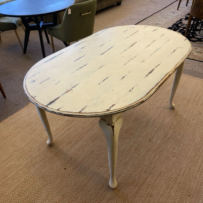 White Rustic Oval Dining Table - No Leaf (AS IS)