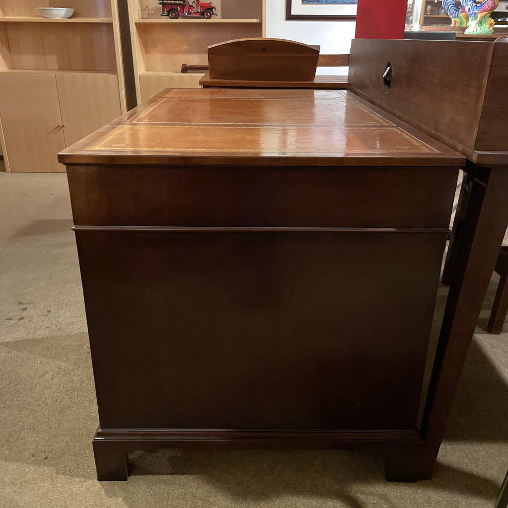 BAKER Leather Inset Mahogany Traditional Desk