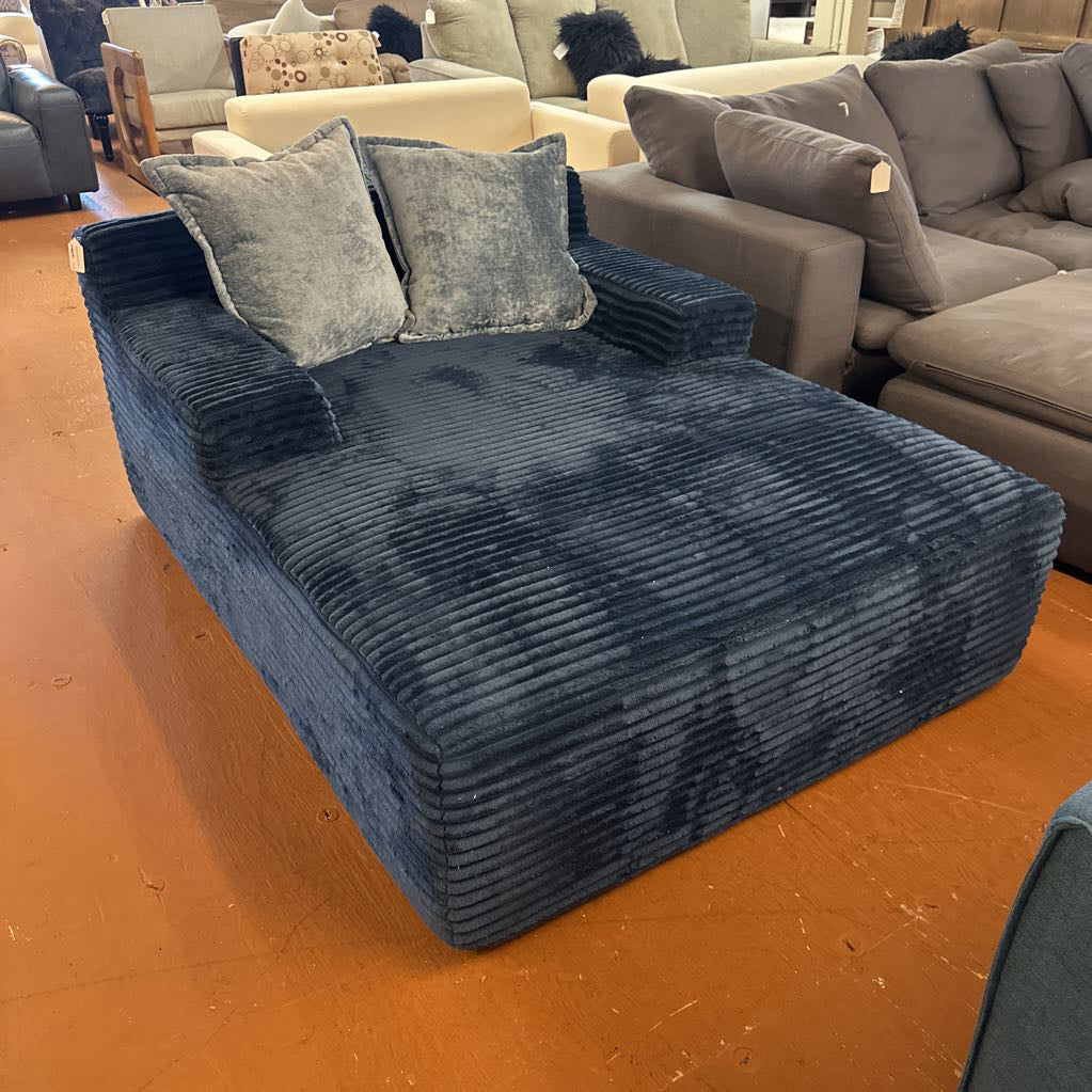 Boneless Lounge Chaise U CHAISES