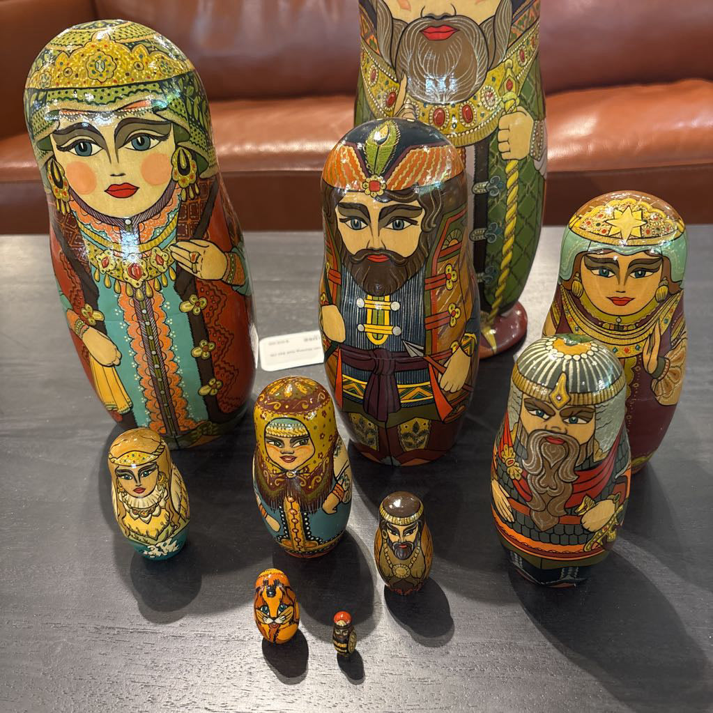 Royal Russian Nesting Doll Set (10 Pieces)