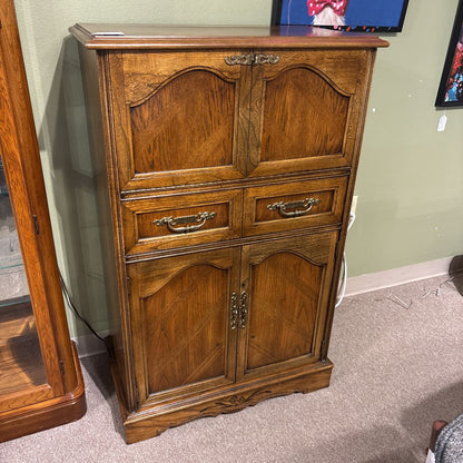 Vintage Lane Bar Cabinet w/Light