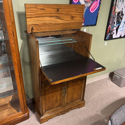Vintage Lane Bar Cabinet w/Light