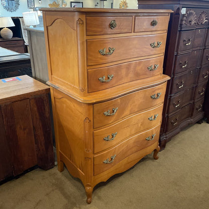 Maple American Traditional 7 Drawer Highboy
