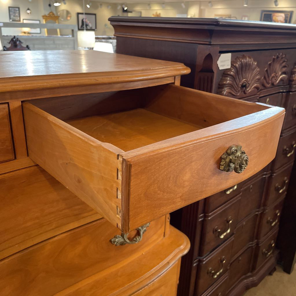 Maple American Traditional 7 Drawer Highboy