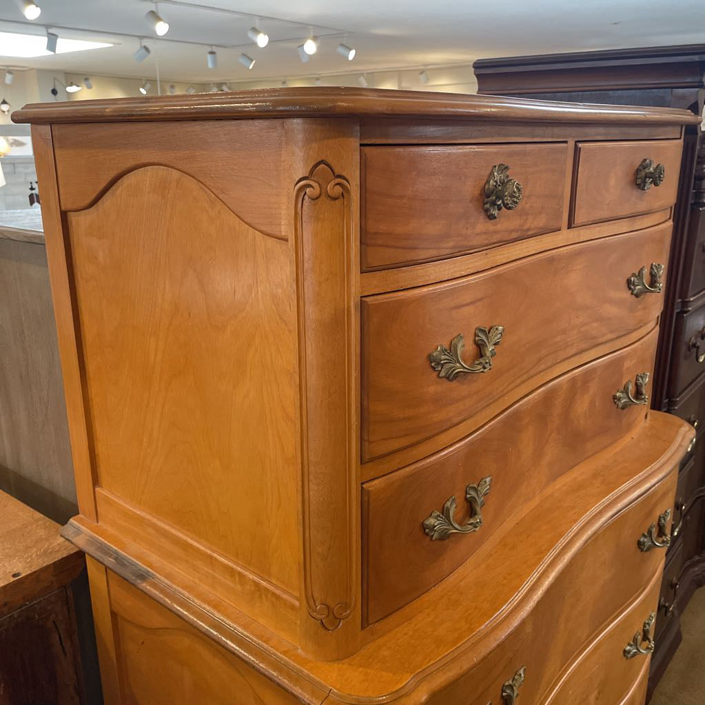 Maple American Traditional 7 Drawer Highboy