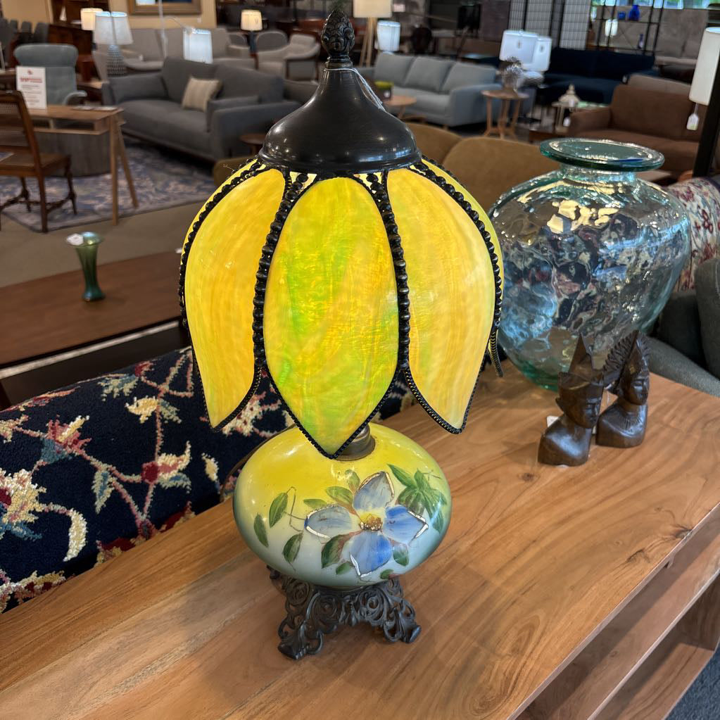 Tiffany Style Tulip Glass Table Lamp LAMPS
