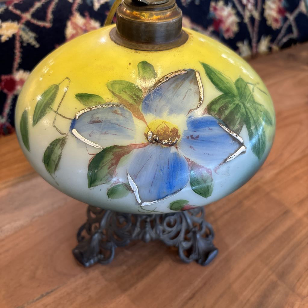 Tiffany Style Tulip Glass Table Lamp LAMPS