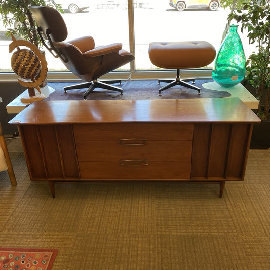 Mid Century Modern Walnut Credenza C SIDEBOARDS