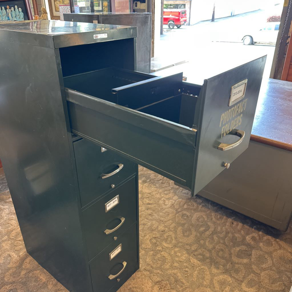 Vintage Green Metal 4 drawer File Cabinet UNCATEGORIZED