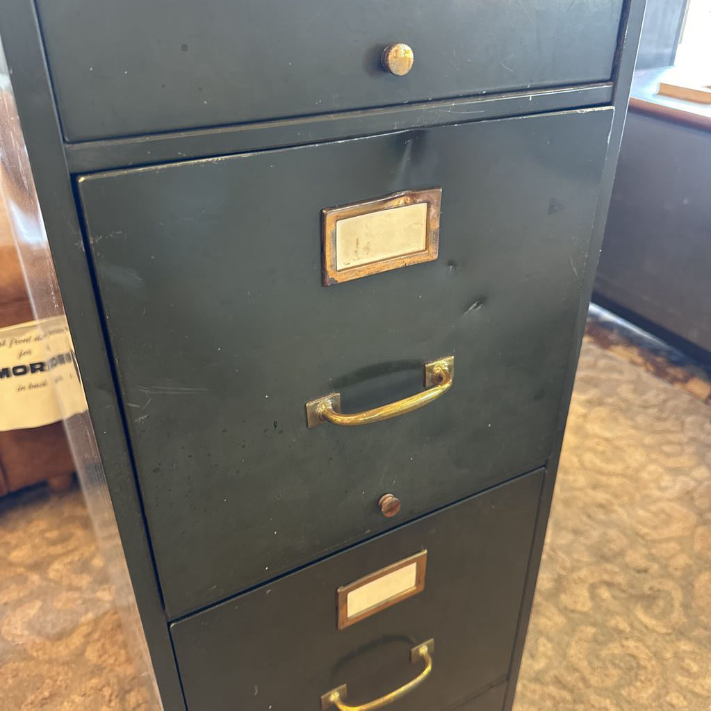 Vintage Green Metal 4 Drawer File Cabinet (AS IS) UNCATEGORIZED