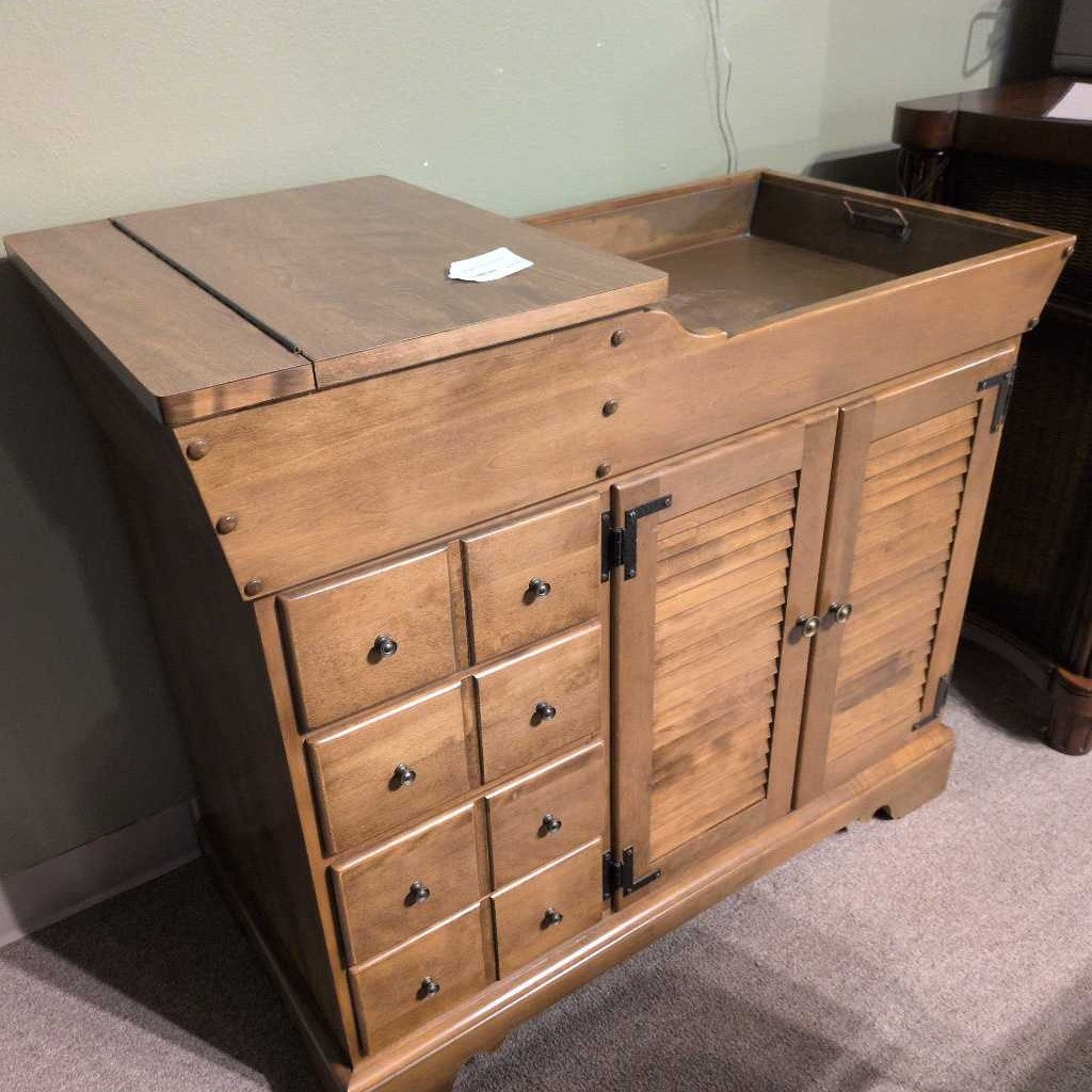 Ethan Allen Maple Heirloom Dry Sink