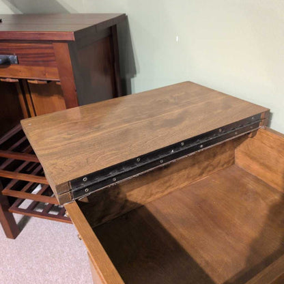 Ethan Allen Maple Heirloom Dry Sink