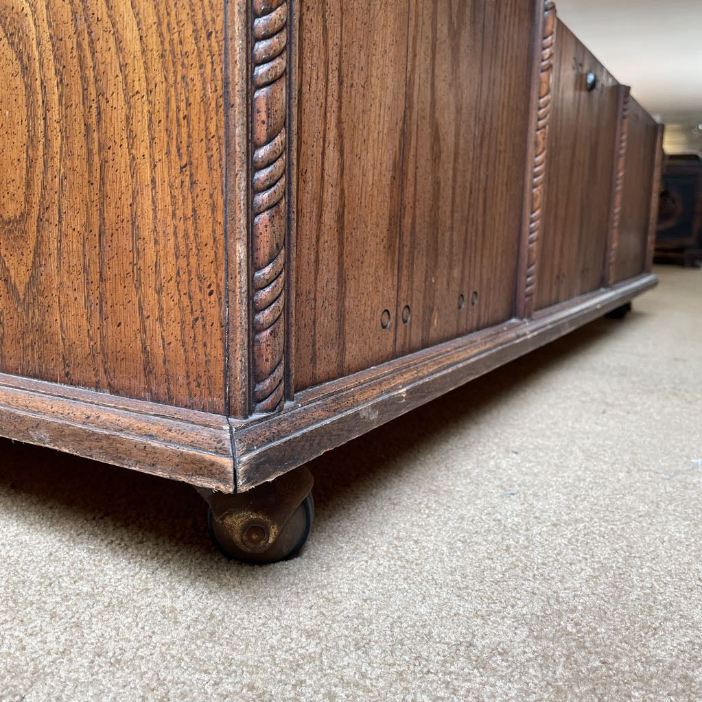 Lane Cedar Lined Black Vinyl Top Chest