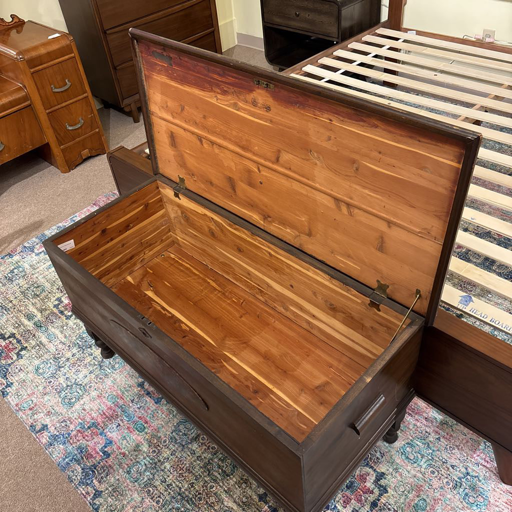 Ed Roos Co. Chest (AS IS) C TRUNKS