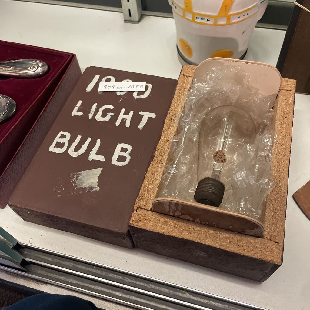 Old Edison Mazda Lightbulb (1909 or after) AS IS