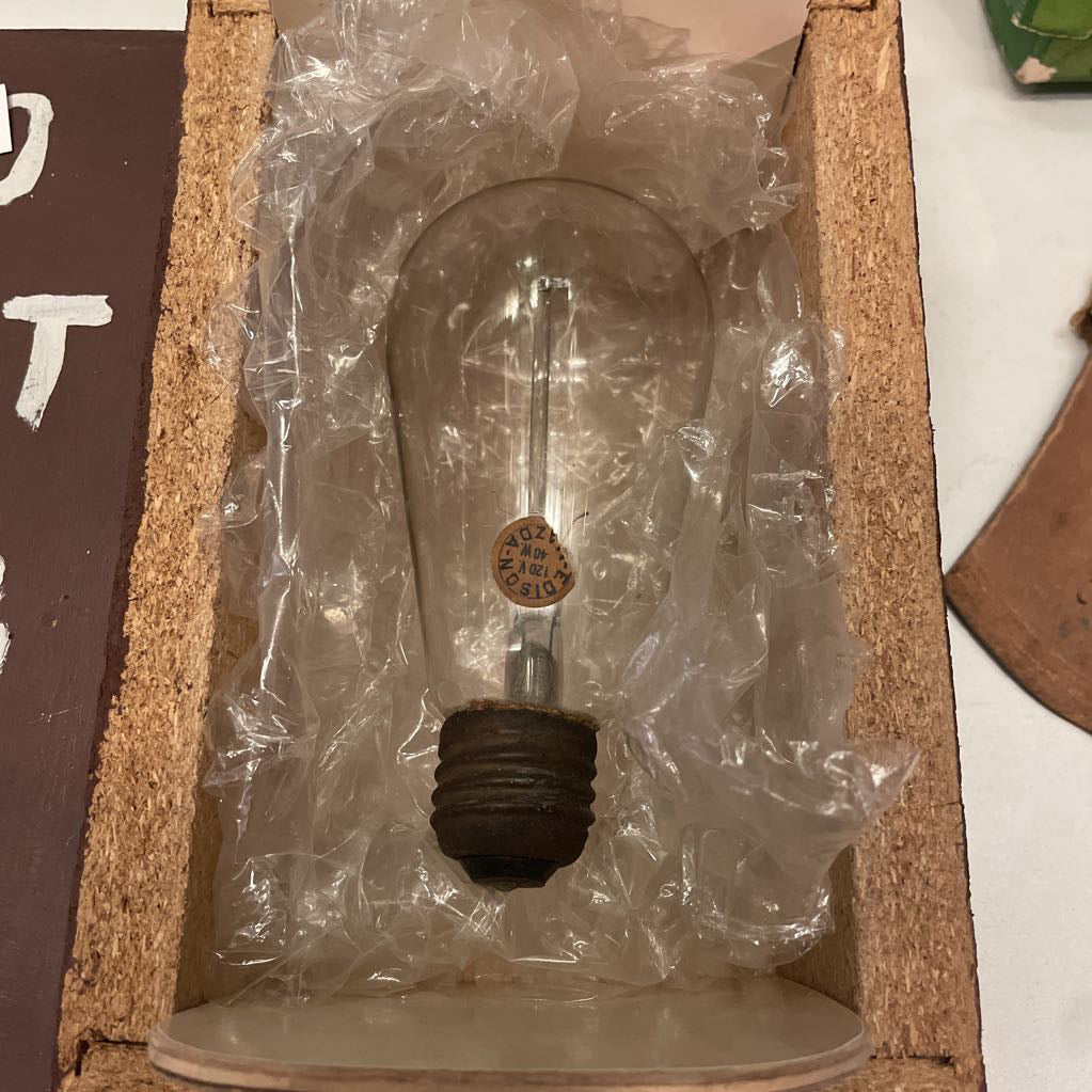 Old Edison Mazda Lightbulb (1909 or after) AS IS