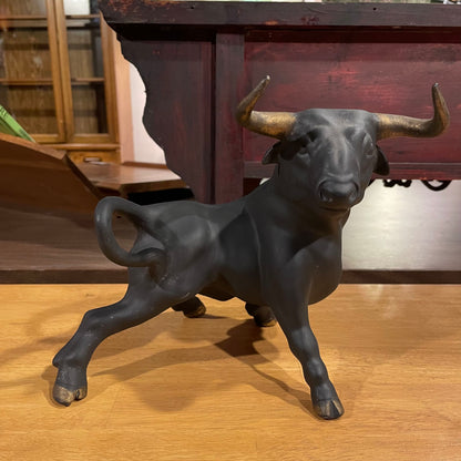 Fearsome Pottery Bull!