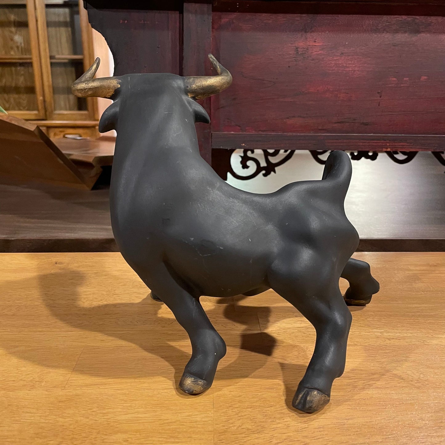 Fearsome Pottery Bull!