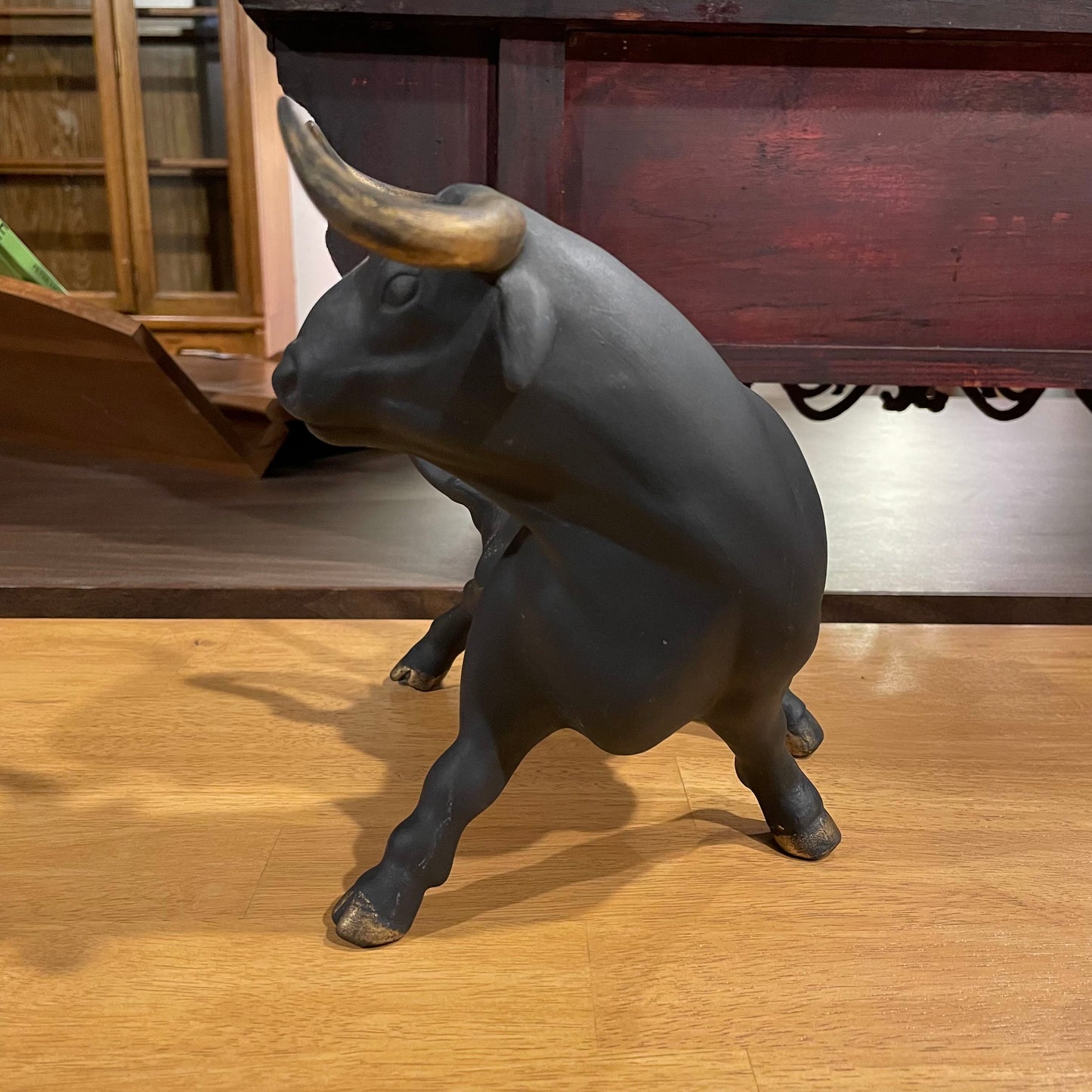 Fearsome Pottery Bull!