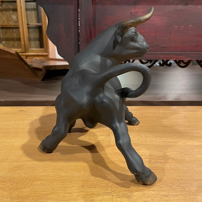 Fearsome Pottery Bull!