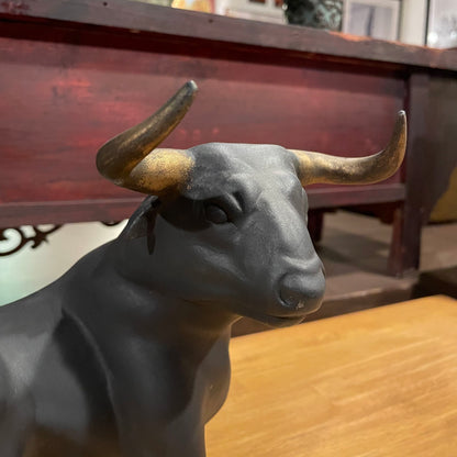 Fearsome Pottery Bull!