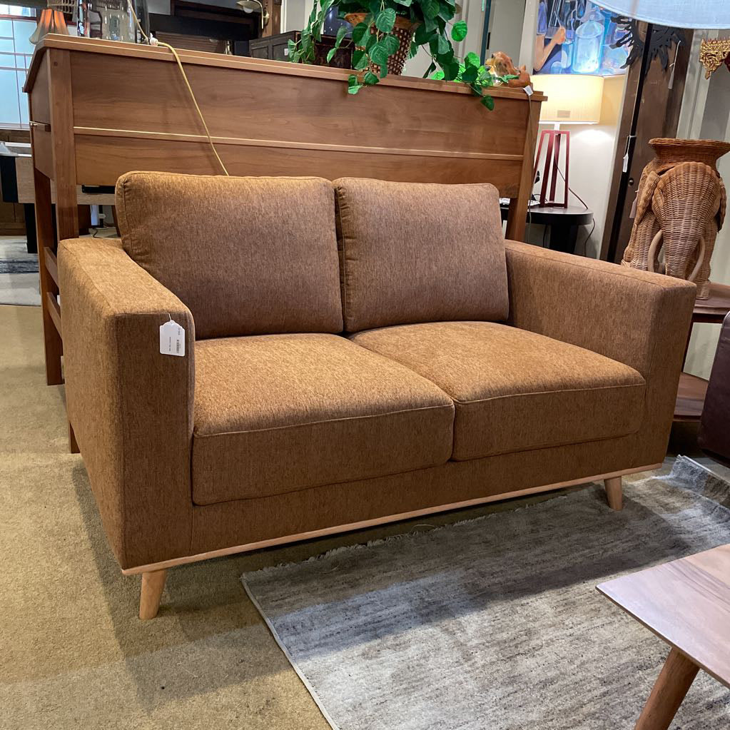 Alba Clay Loveseat U LOVESEATS
