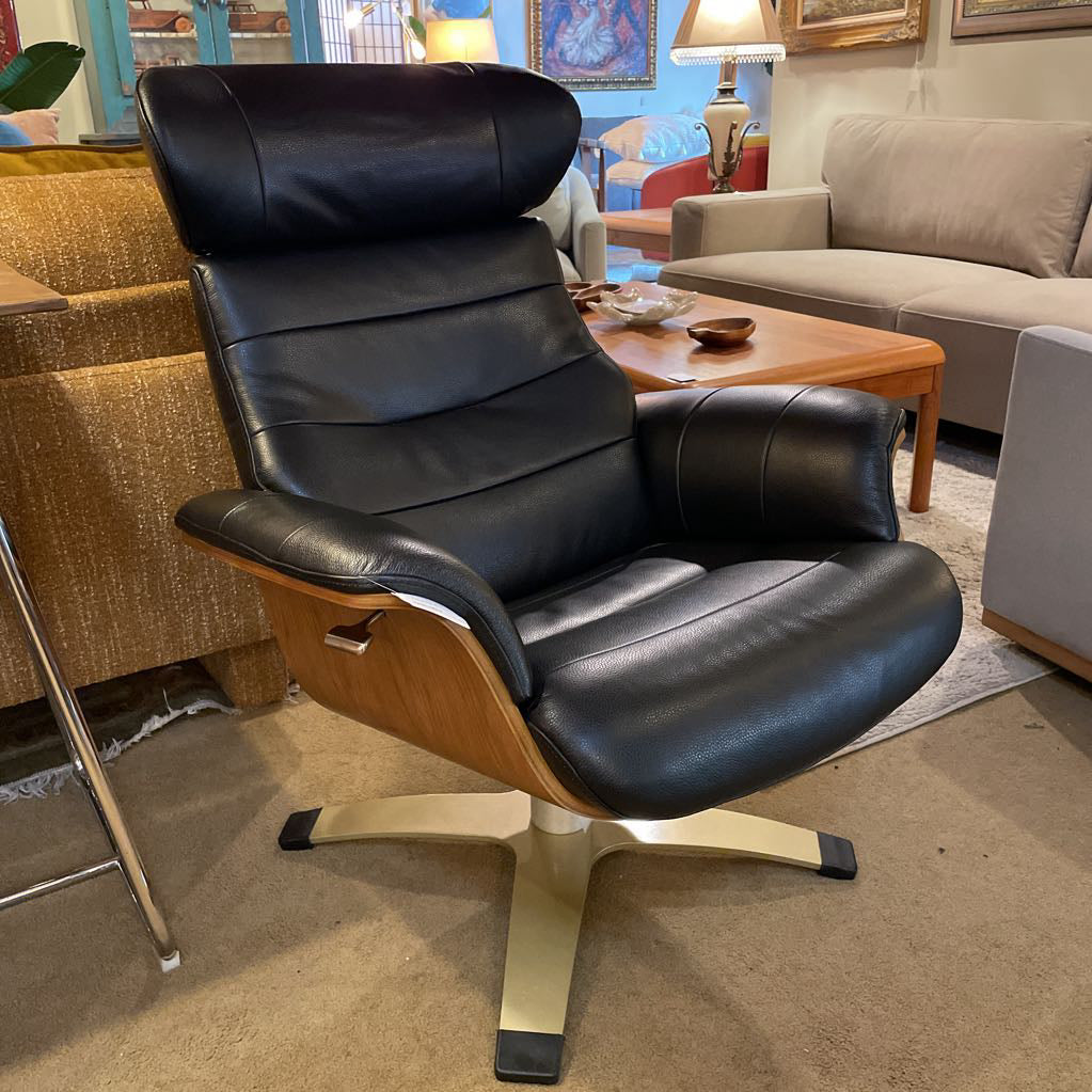 Black Leather Modern Bentwood Recliner Chair