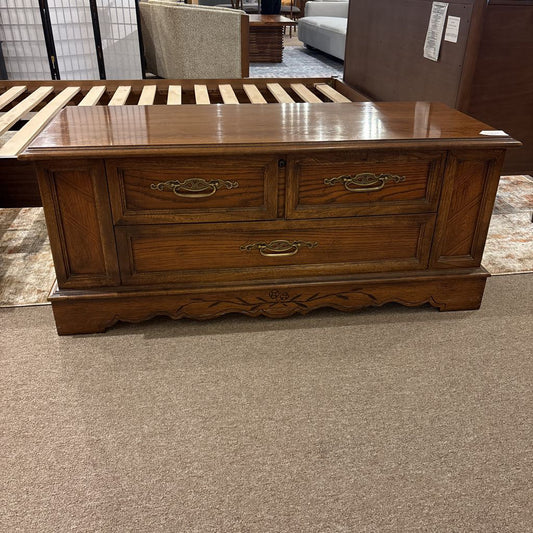 Lane Cedar Hope Chest C TRUNKS