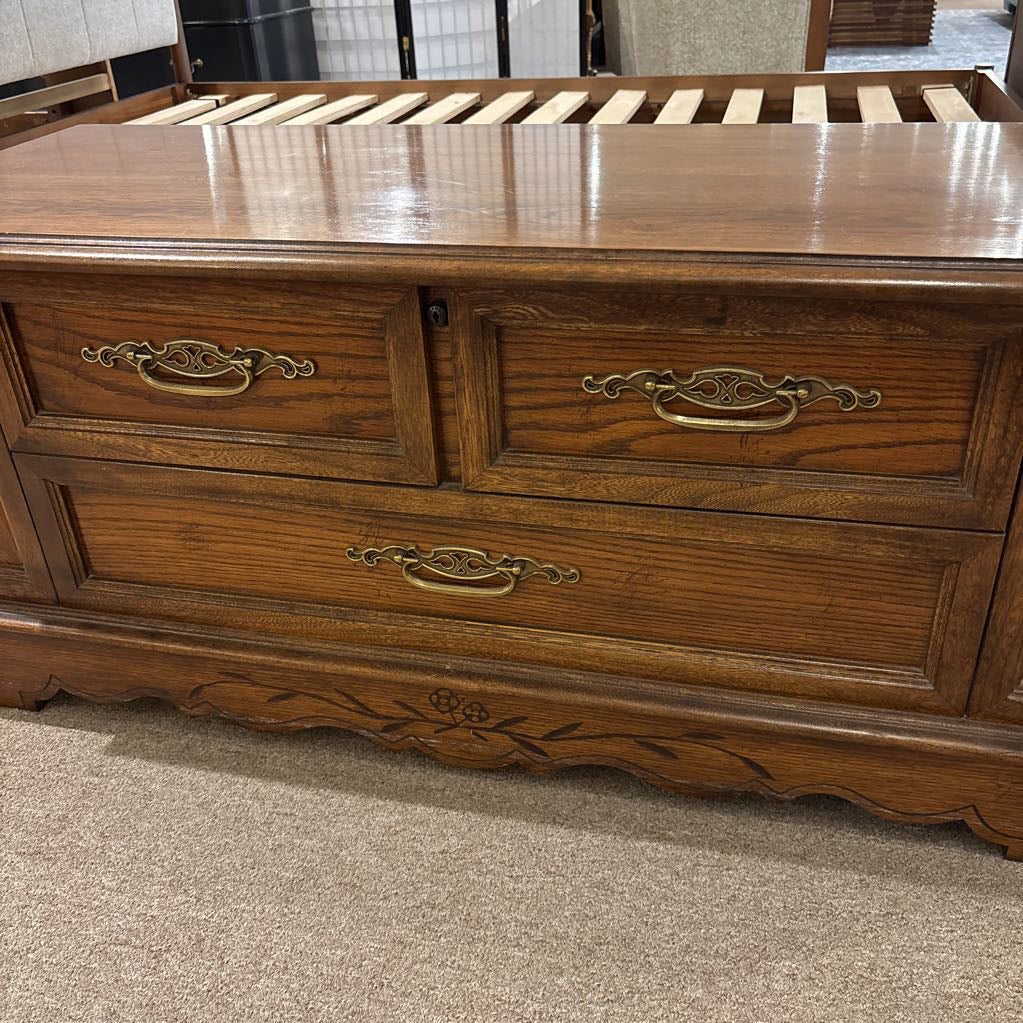 Lane Cedar Hope Chest