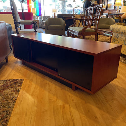 BDI Cirrus Media Console