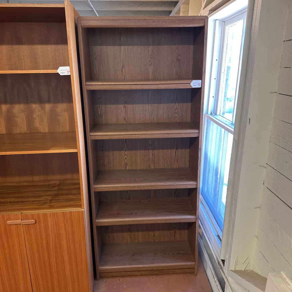Simple Bookshelf