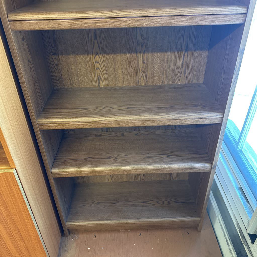 Simple Bookshelf