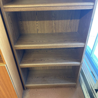 Simple Bookshelf