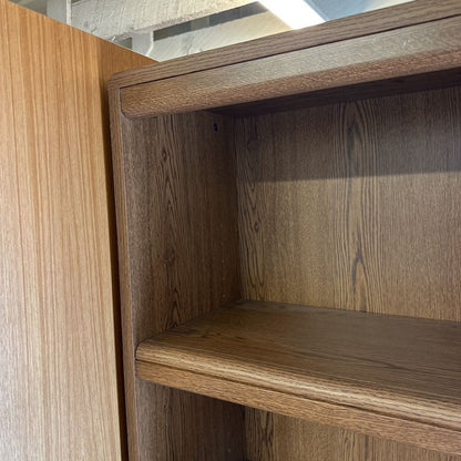 Simple Bookshelf