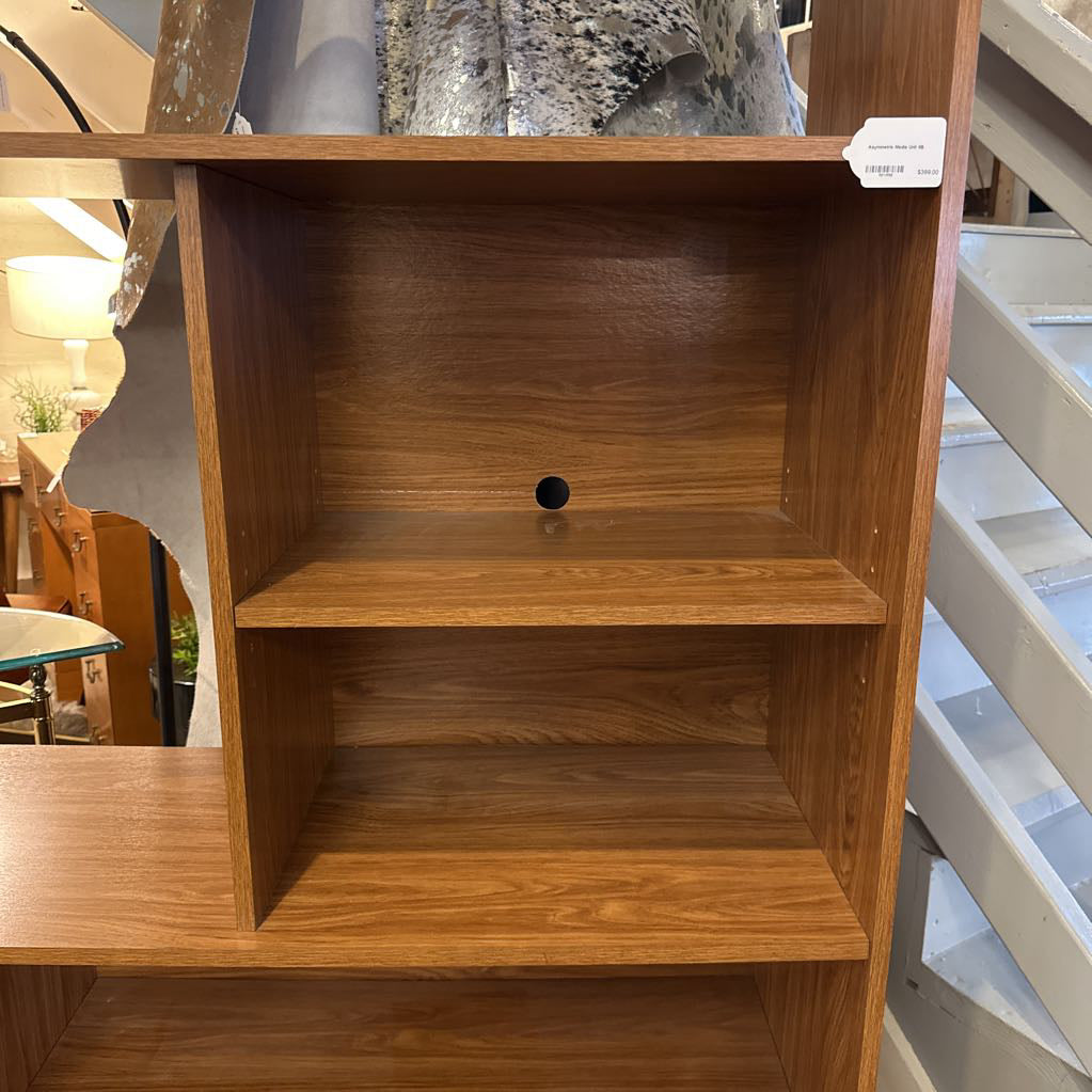 Asymmetric Media Unit C MEDIA STANDS