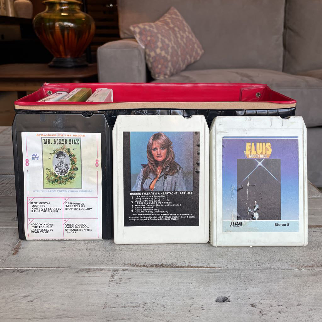 Vint. Faux Alligator Pattern Vinyl Case w/ 10 8track Tapes