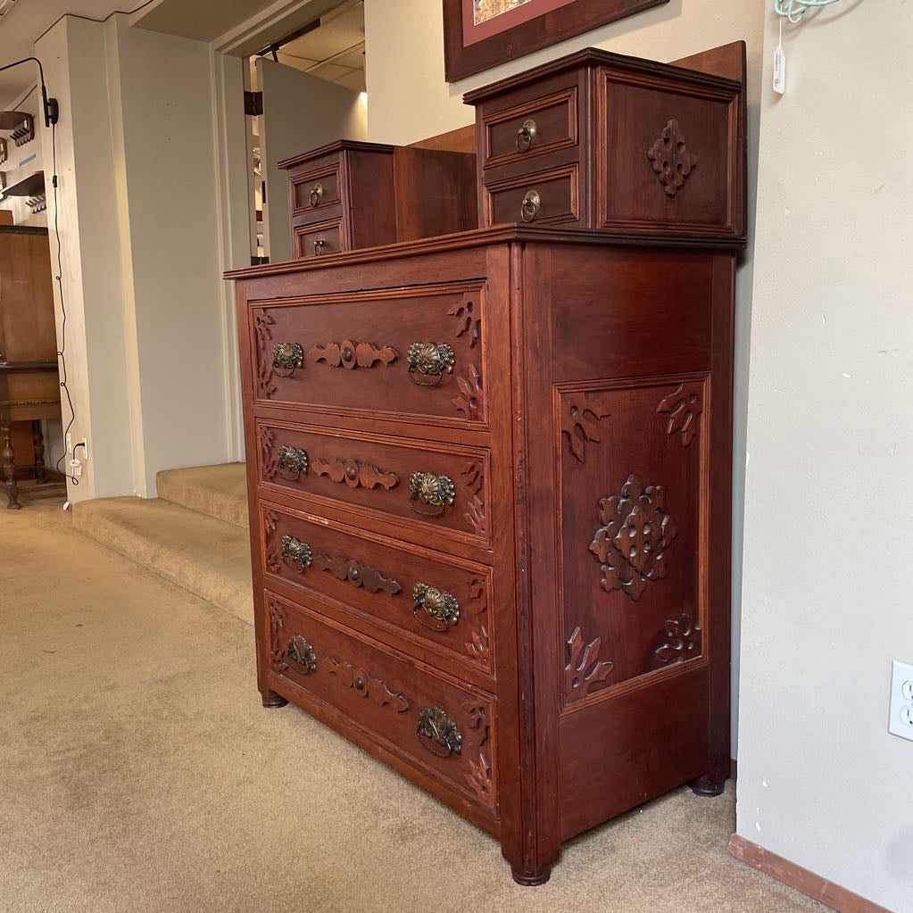 Vintage Handmade 4 Drawer Chest w/ Photo of Craftsmen