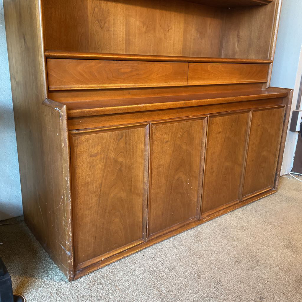 Drexel Parallel Hutch