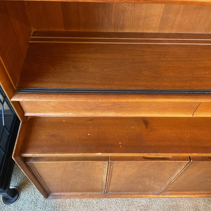 Drexel Parallel Hutch