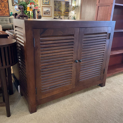 Well Spaced 2 Door Cabinet C CABINETS