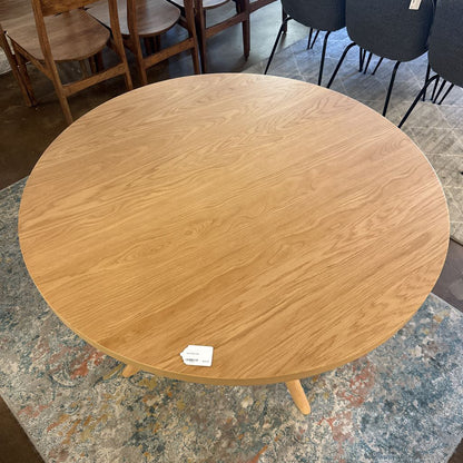 Grete Dining Table