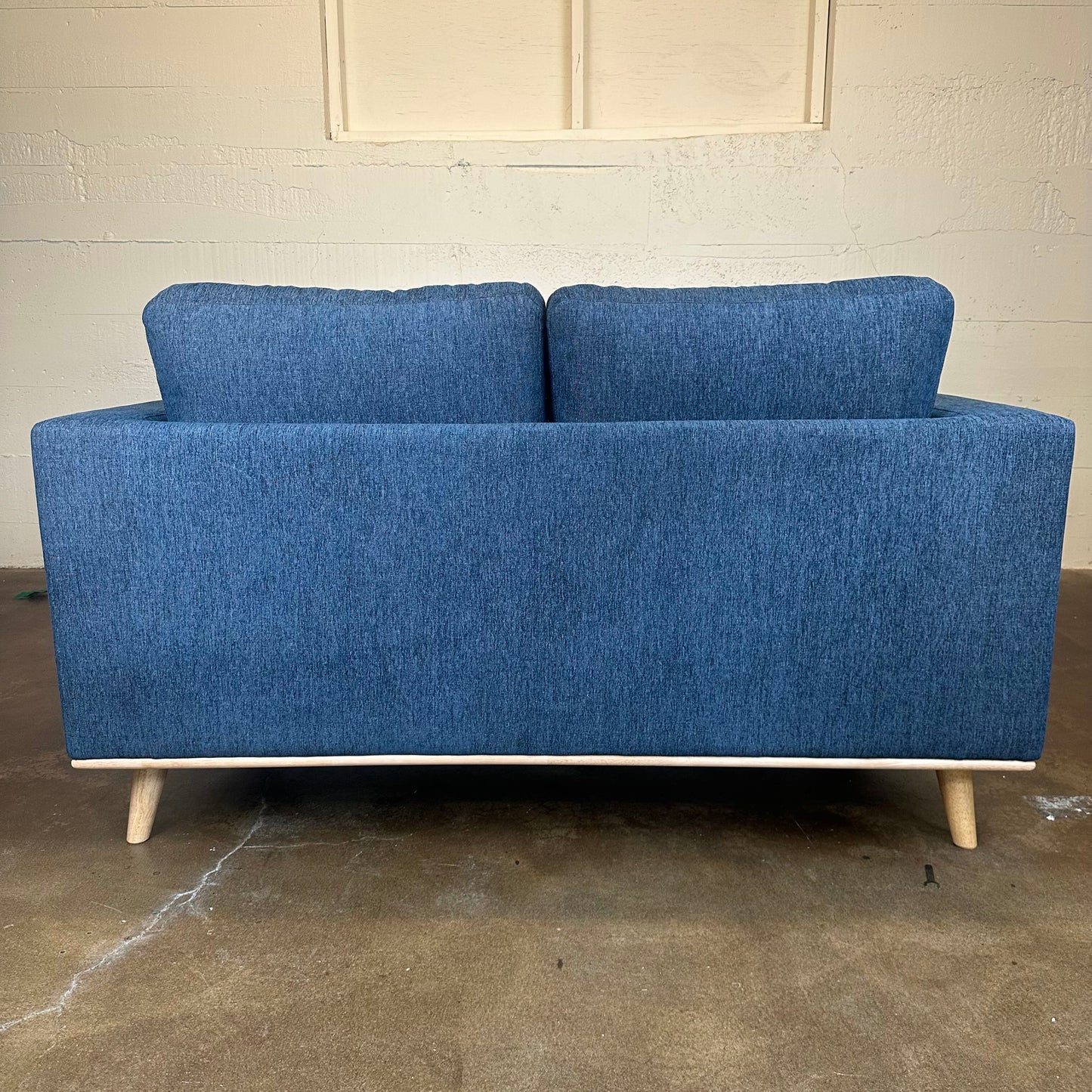 Alba Blue Moon Loveseat U LOVESEATS