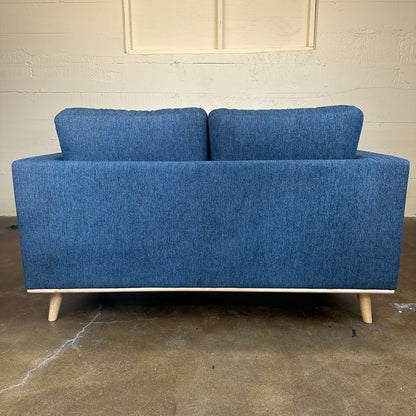 Alba Blue Moon Loveseat U LOVESEATS
