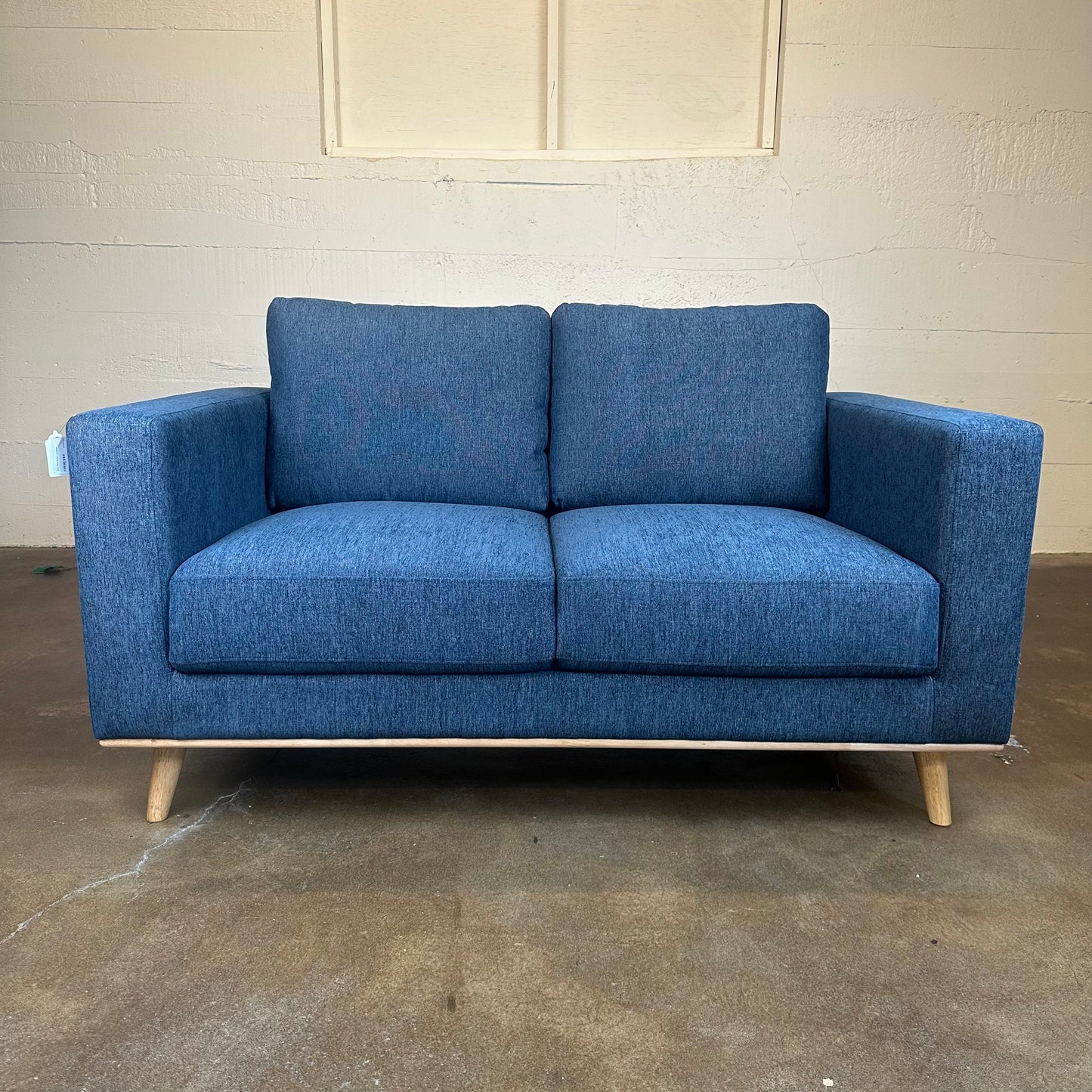 Alba Blue Moon Loveseat U LOVESEATS