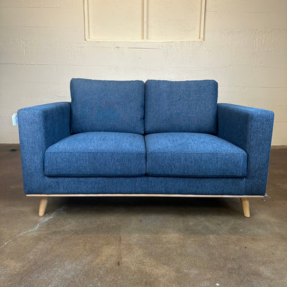 Alba Blue Moon Loveseat U LOVESEATS