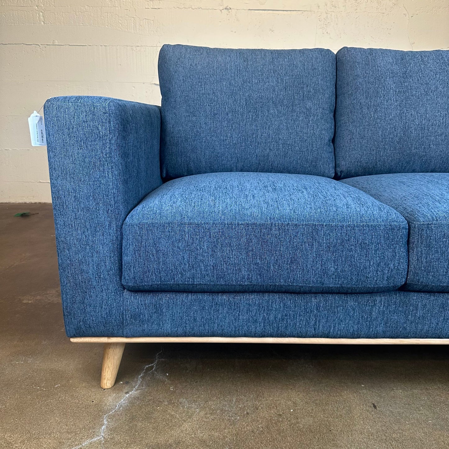 Alba Blue Moon Loveseat U LOVESEATS